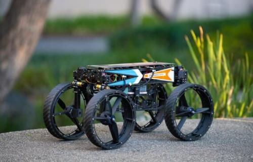 دانشمندان ایرانی در آمریکا ربات تبدیل شونده ساختند