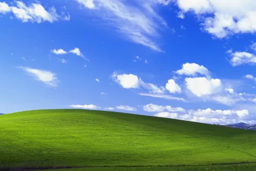 منظره تپه والپیپر نمادین ویندوز XP بعد از ۳۰ سال